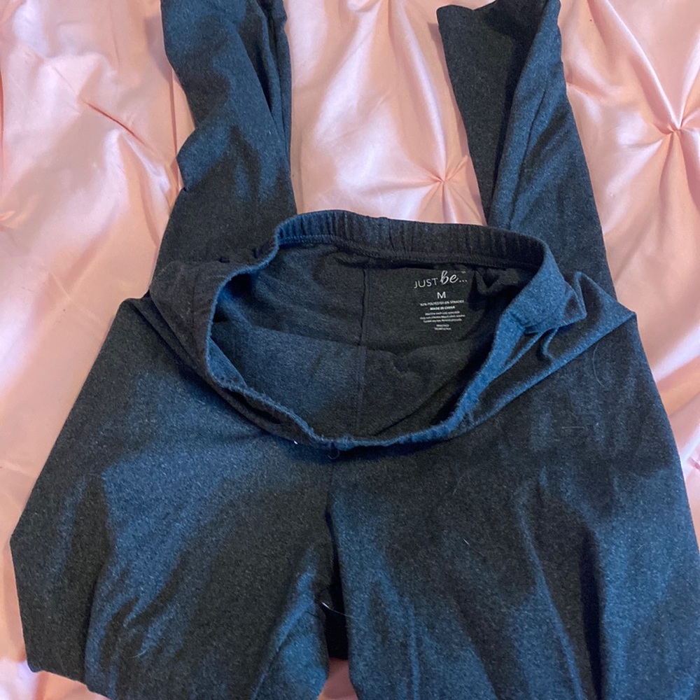Womens medium leggings